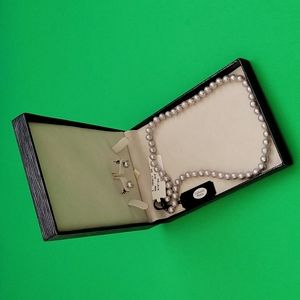 Lucoral Cultured Pearls Necklace and Earrings Set